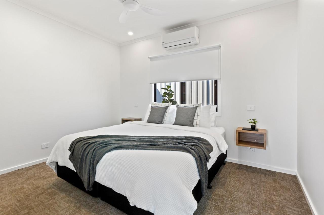Port Lincoln Beachfront Apartments Exterior photo