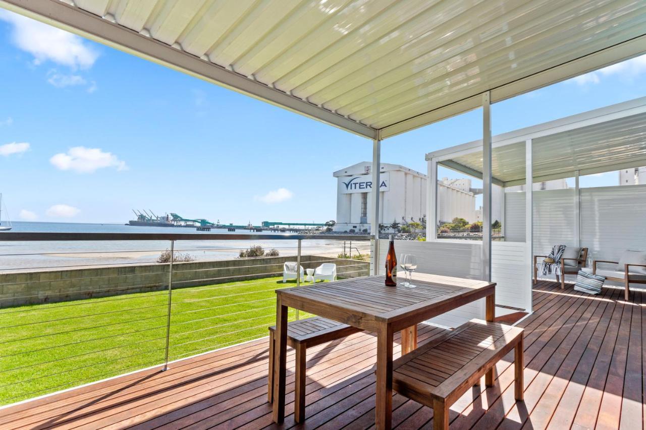 Port Lincoln Beachfront Apartments Exterior photo