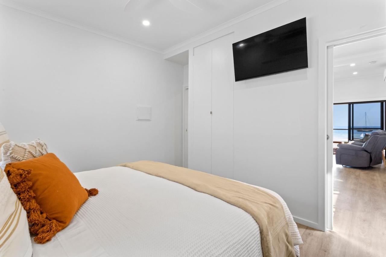 Port Lincoln Beachfront Apartments Exterior photo